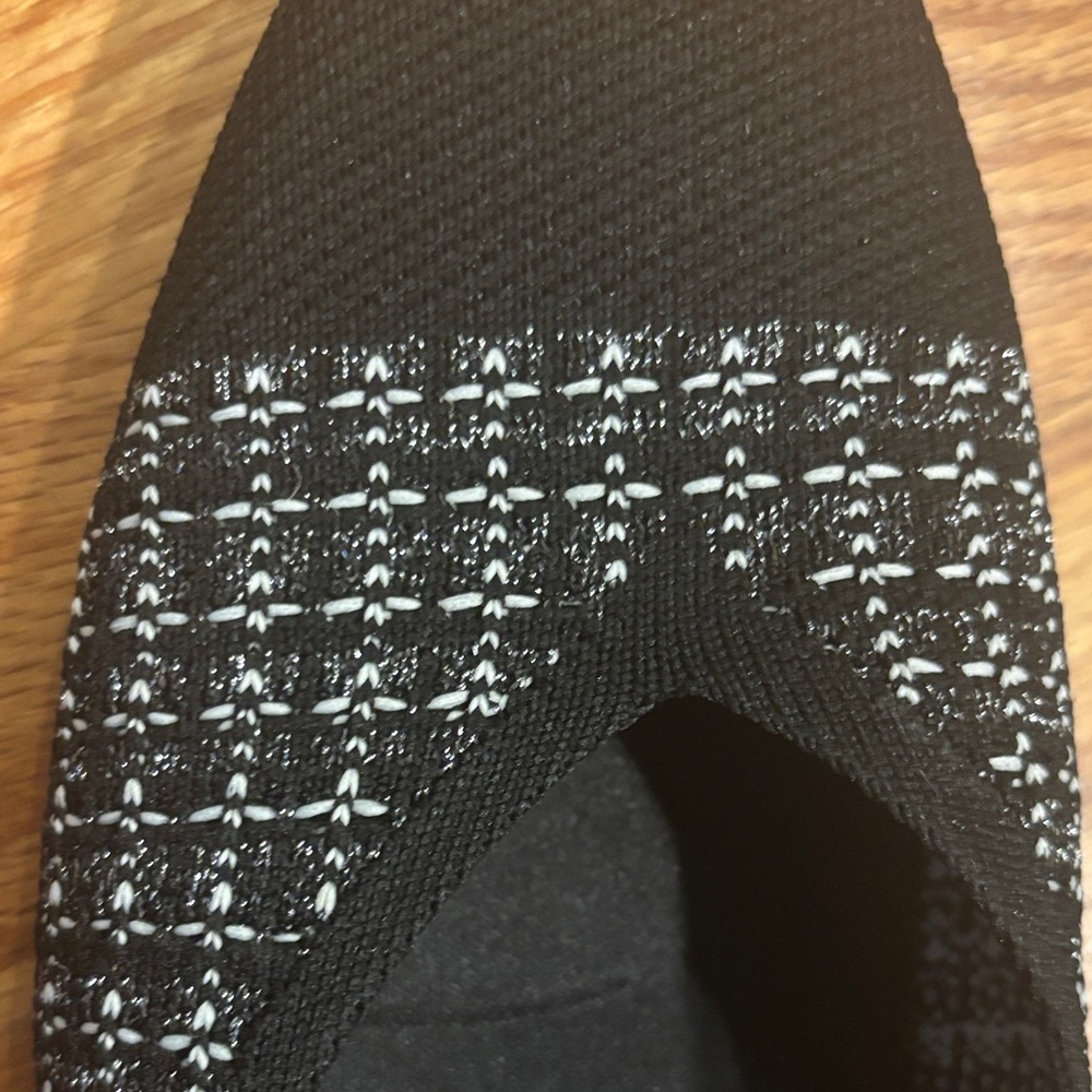 Black & White Mary Jane Flats - Picture 4 of 6